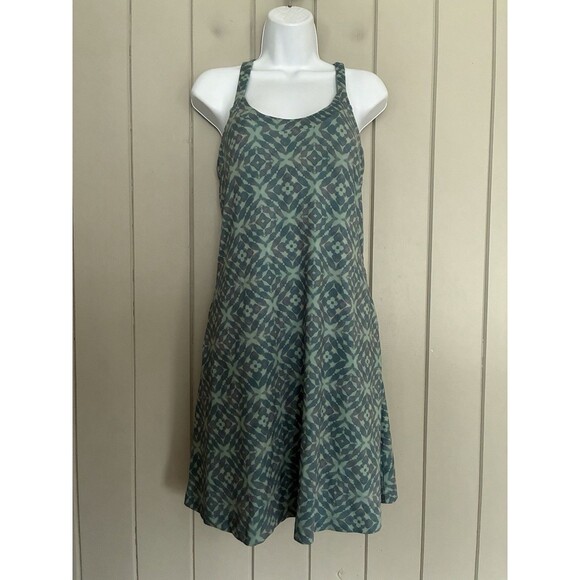 Title nine Dresses & Skirts - Title Nine Yes Dress M Medium Cross Back Active Built-In Bra Laguna Green